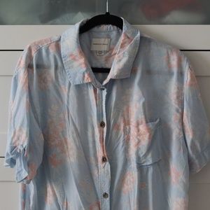American Eagle Cropped Resort Button-Up Shirt